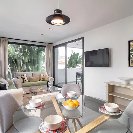 Holiday Home Royal Beach Nerja By Interhome בית נופש נרחה