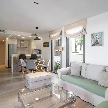 Holiday Home Royal Beach Nerja By Interhome *