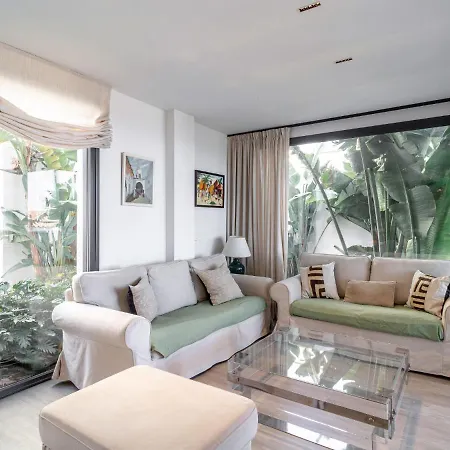 Holiday Home Royal Beach Nerja By Interhome בית נופש נרחה